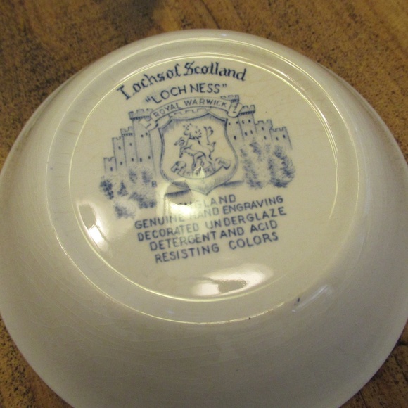 "Lochs of Scotland" Royal Warwick low bowl - Picture 4 of 6